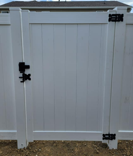 Homeland 6' Tall White Solid Walk Gate